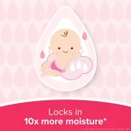 ⁦زيت جونسون للاطفال لترطيب فائق ونعومة تدوم طويلا - 200 مل⁩ - الصورة ⁦2⁩