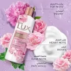 ⁦غسول جسم لوكس سوفت روز مع ليفة لترطيب ونعومة فائقة - 250 مل⁩ - الصورة ⁦3⁩