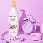 ⁦لوشن جرجنز للإصلاح الليلي وتجديد حيوية البشرة المتعبة بعمق - 400 مل⁩ - الصورة ⁦2⁩