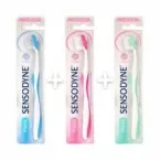 ⁦فرشاة أسنان Sensodyne Gum Care – العناية المتكاملة باللثة والأسنان الحساسة - 1 قطعة⁩ - الصورة ⁦2⁩